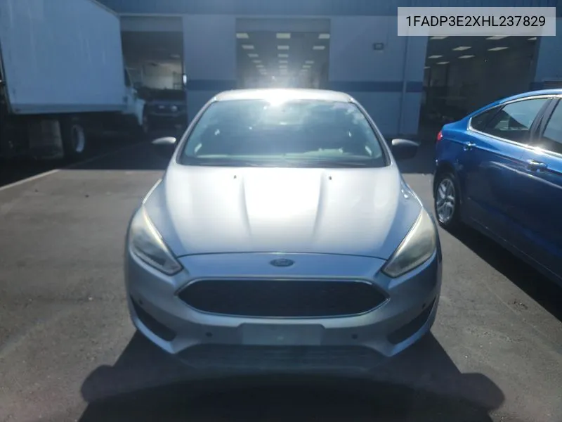 2017 Ford Focus S VIN: 1FADP3E2XHL237829 Lot: 40408138