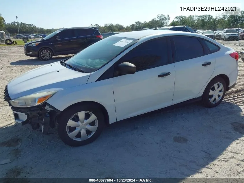 2017 Ford Focus S VIN: 1FADP3E29HL242021 Lot: 40677684