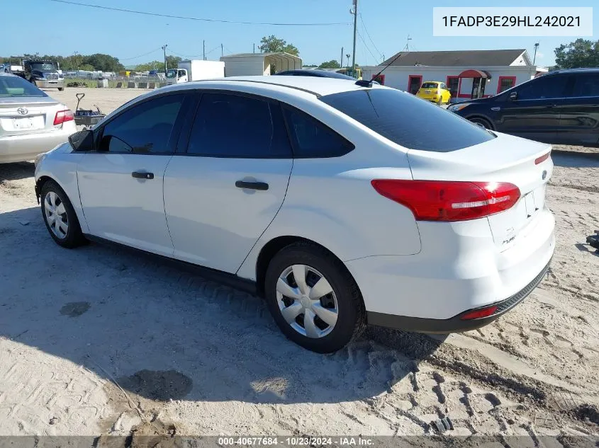 2017 Ford Focus S VIN: 1FADP3E29HL242021 Lot: 40677684