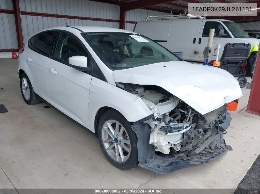 1FADP3K29JL261131 2018 Ford Focus Se