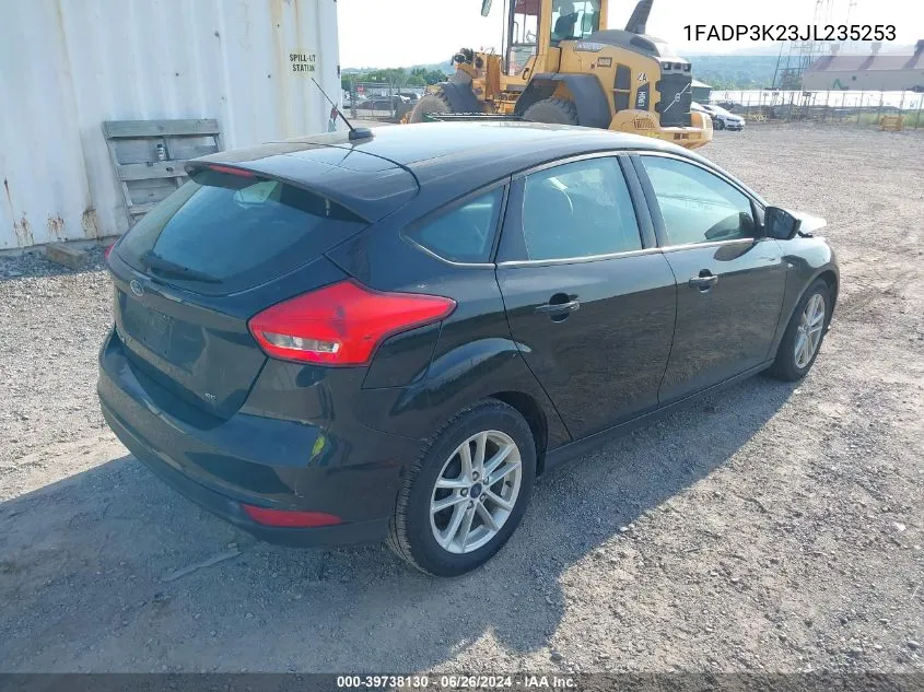 1FADP3K23JL235253 2018 Ford Focus Se