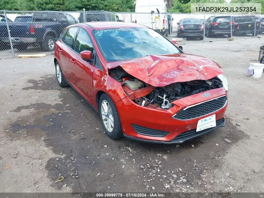 1FADP3K29JL257354 2018 Ford Focus Se