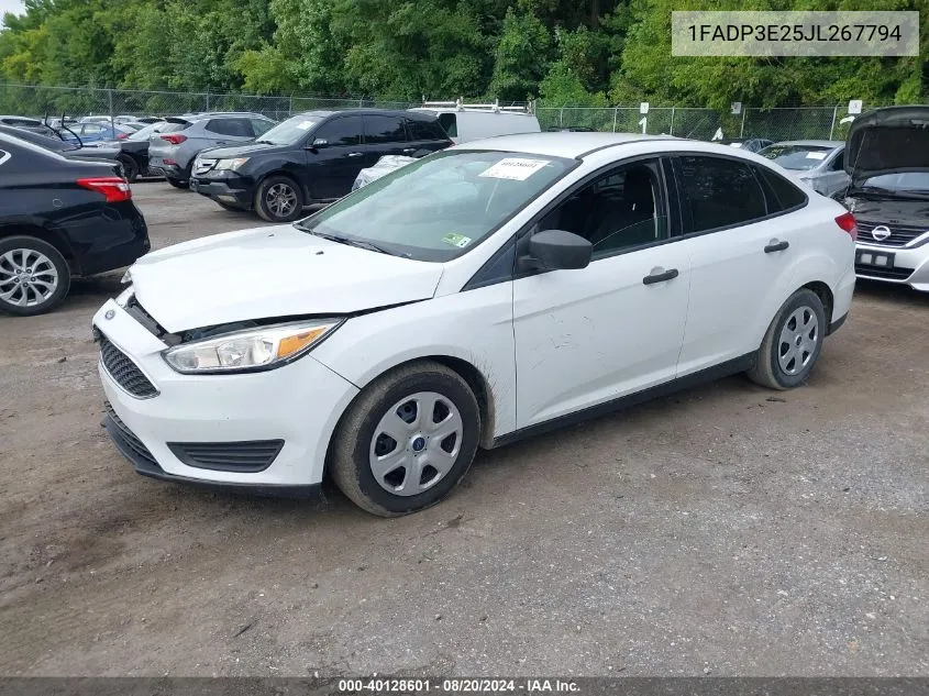 2018 Ford Focus S VIN: 1FADP3E25JL267794 Lot: 40128601