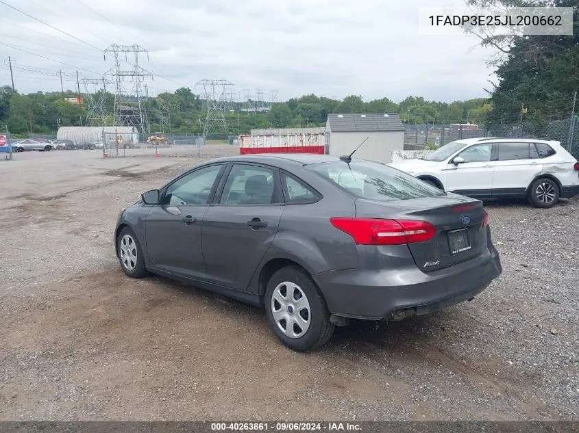 2018 Ford Focus S VIN: 1FADP3E25JL200662 Lot: 40263861