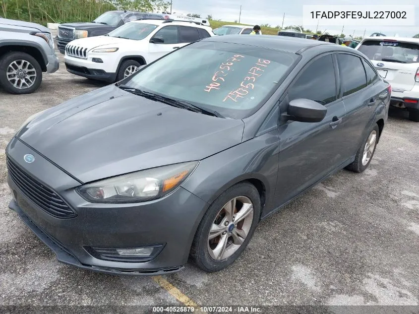 2018 Ford Focus Se VIN: 1FADP3FE9JL227002 Lot: 40525879