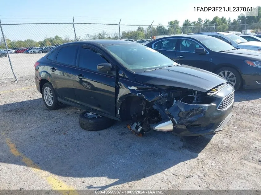 2018 Ford Focus Se VIN: 1FADP3F21JL237061 Lot: 40555987