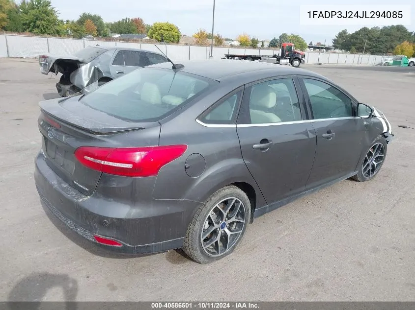 1FADP3J24JL294085 2018 Ford Focus Titanium