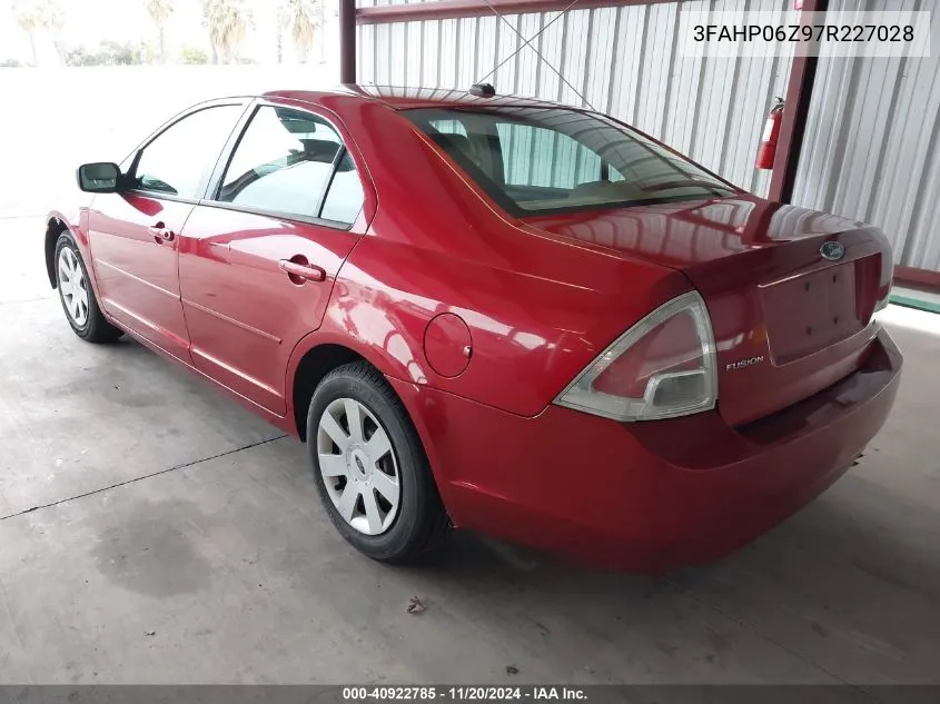 2007 Ford Fusion S VIN: 3FAHP06Z97R227028 Lot: 40922785