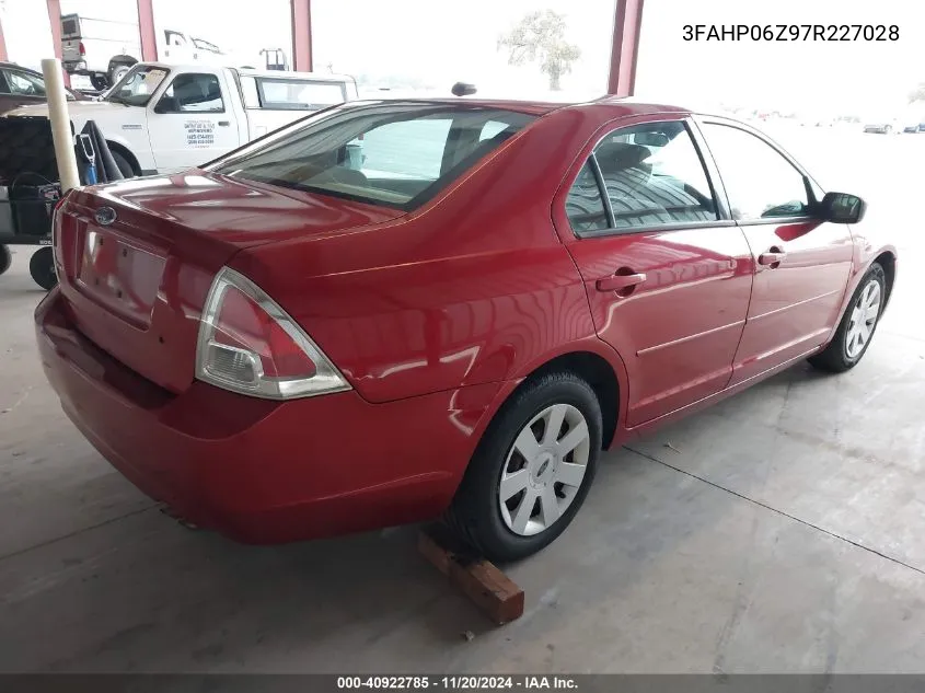 2007 Ford Fusion S VIN: 3FAHP06Z97R227028 Lot: 40922785