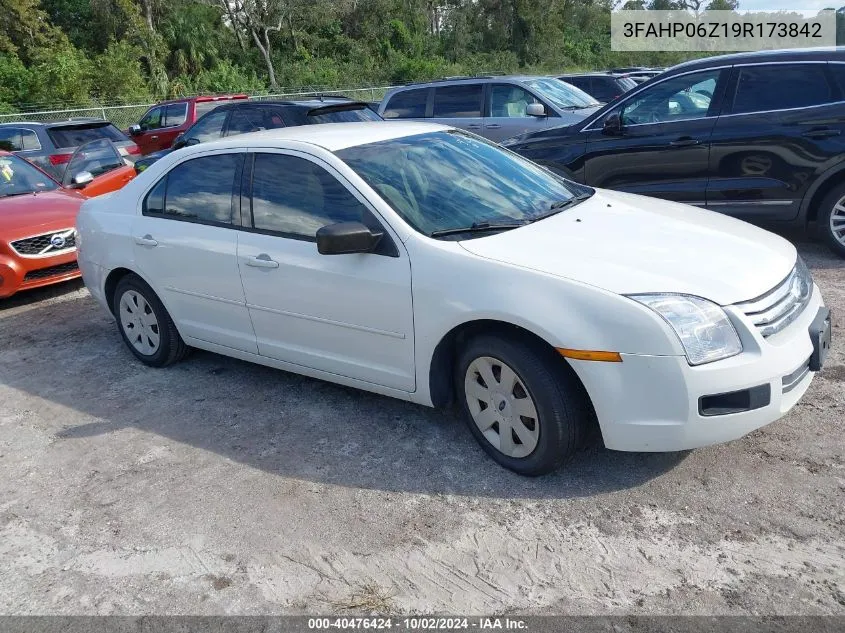 2009 Ford Fusion S VIN: 3FAHP06Z19R173842 Lot: 40476424