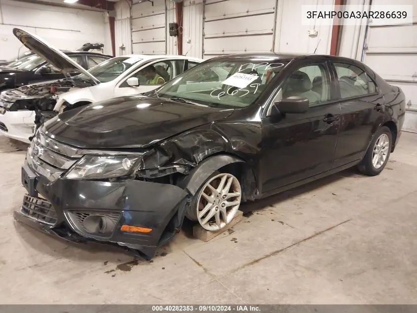 2010 Ford Fusion S VIN: 3FAHP0GA3AR286639 Lot: 40282353