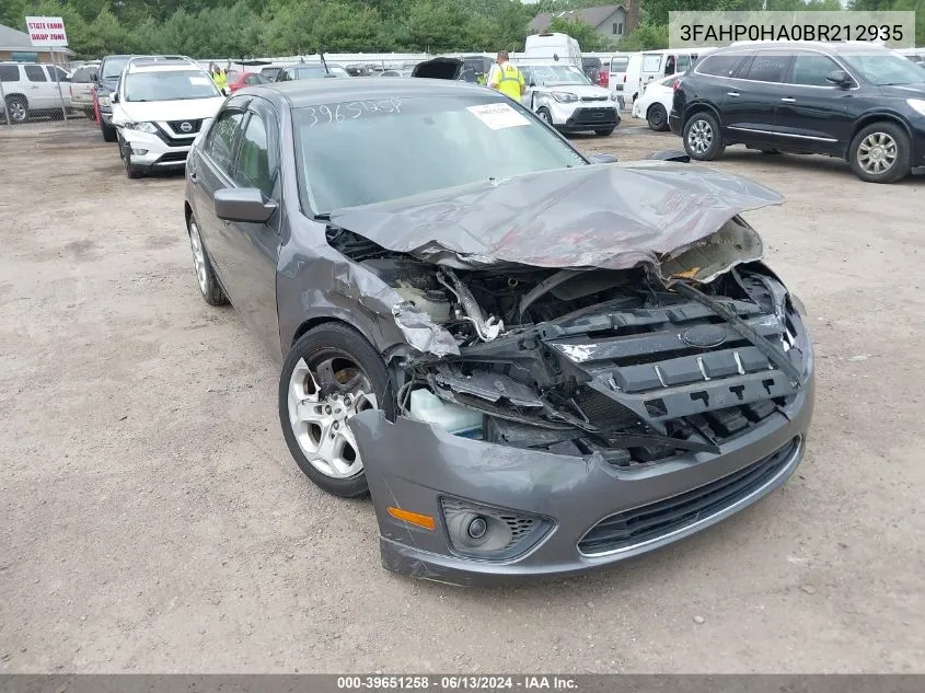 3FAHP0HA0BR212935 2011 Ford Fusion Se