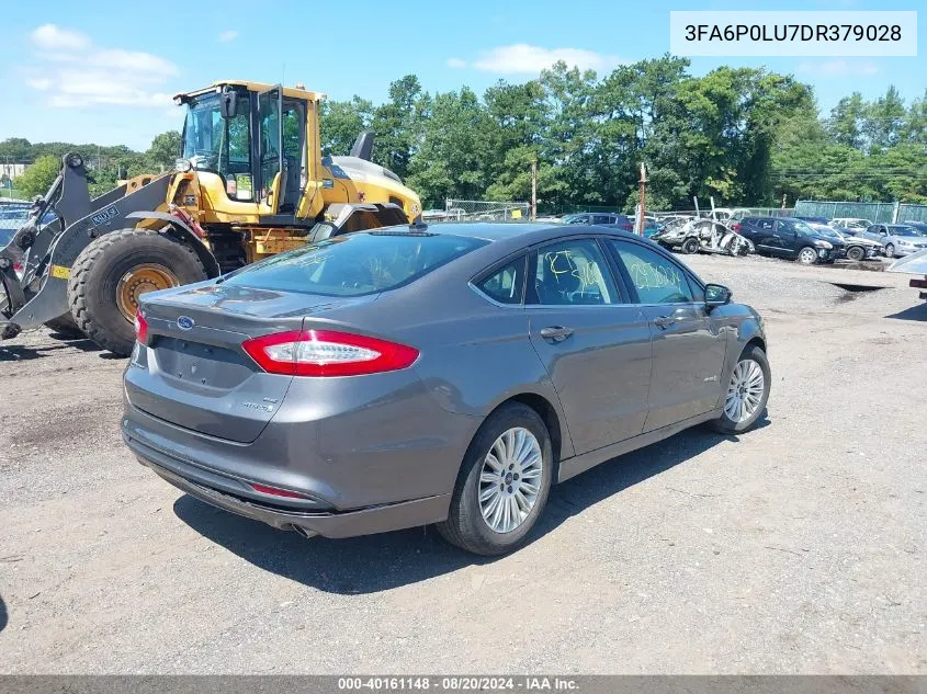 2013 Ford Fusion Hybrid Se VIN: 3FA6P0LU7DR379028 Lot: 40161148