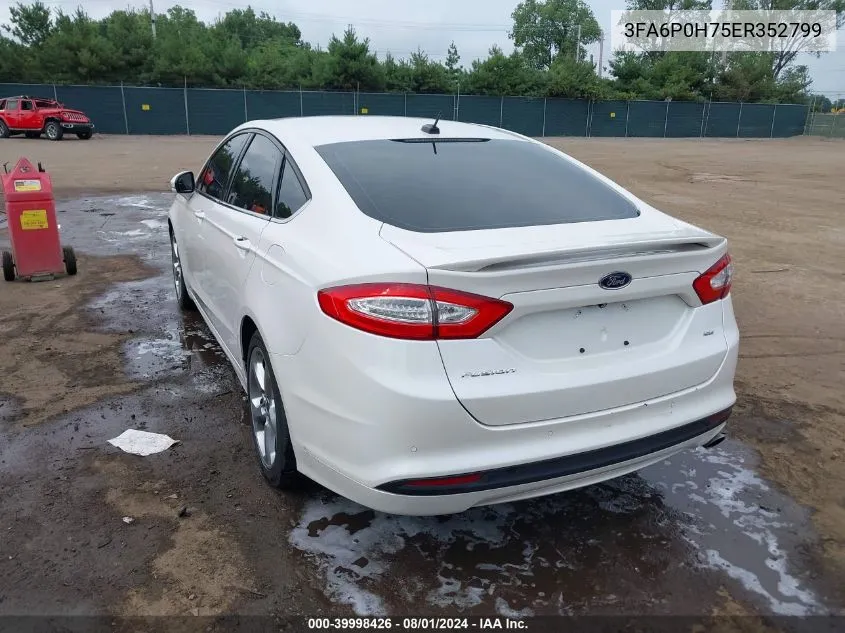 3FA6P0H75ER352799 2014 Ford Fusion Se