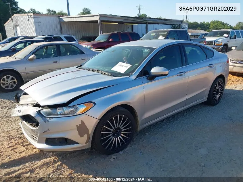 2016 Ford Fusion S VIN: 3FA6P0G71GR202029 Lot: 40042100