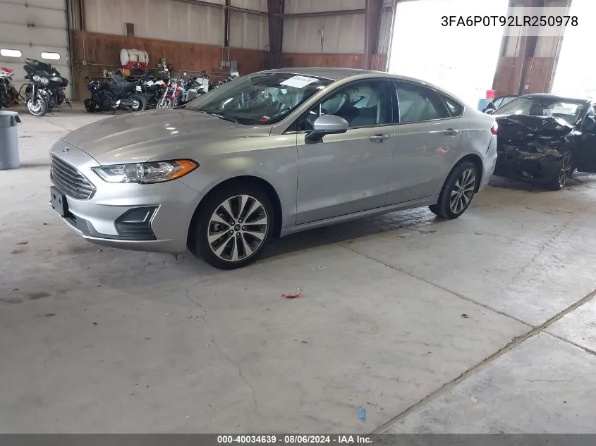 3FA6P0T92LR250978 2020 Ford Fusion Se