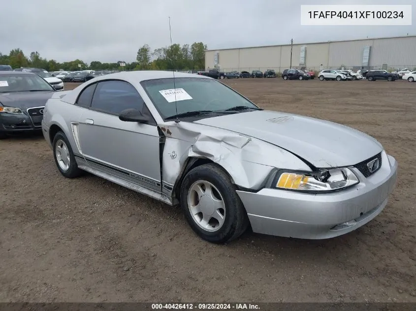 1999 Ford Mustang VIN: 1FAFP4041XF100234 Lot: 40426412