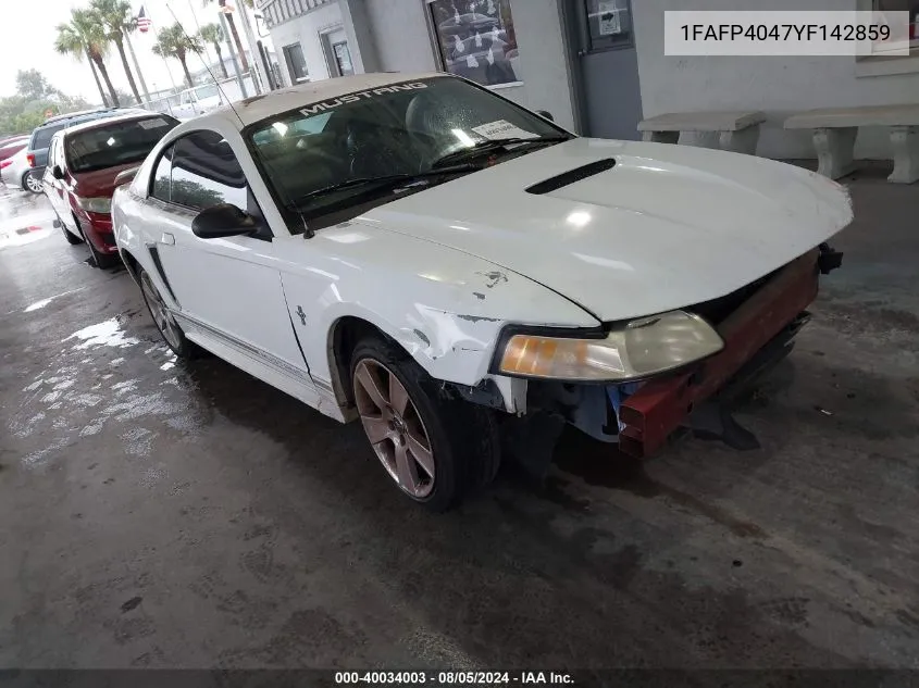 2000 Ford Mustang VIN: 1FAFP4047YF142859 Lot: 40034003