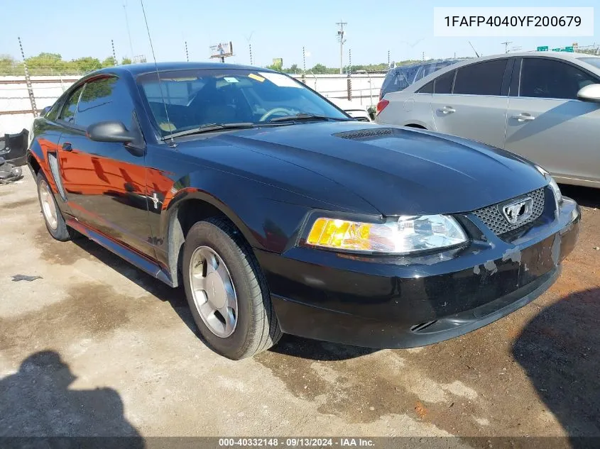 1FAFP4040YF200679 2000 Ford Mustang