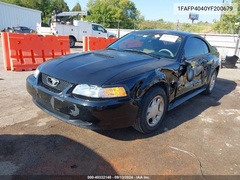 2000 Ford Mustang VIN: 1FAFP4040YF200679 Lot: 40332148