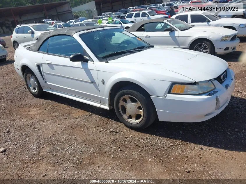 2000 Ford Mustang VIN: 1FAFP4443YF198923 Lot: 40505870