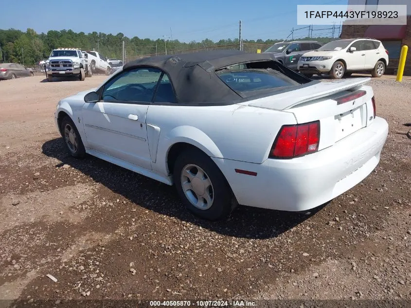 2000 Ford Mustang VIN: 1FAFP4443YF198923 Lot: 40505870