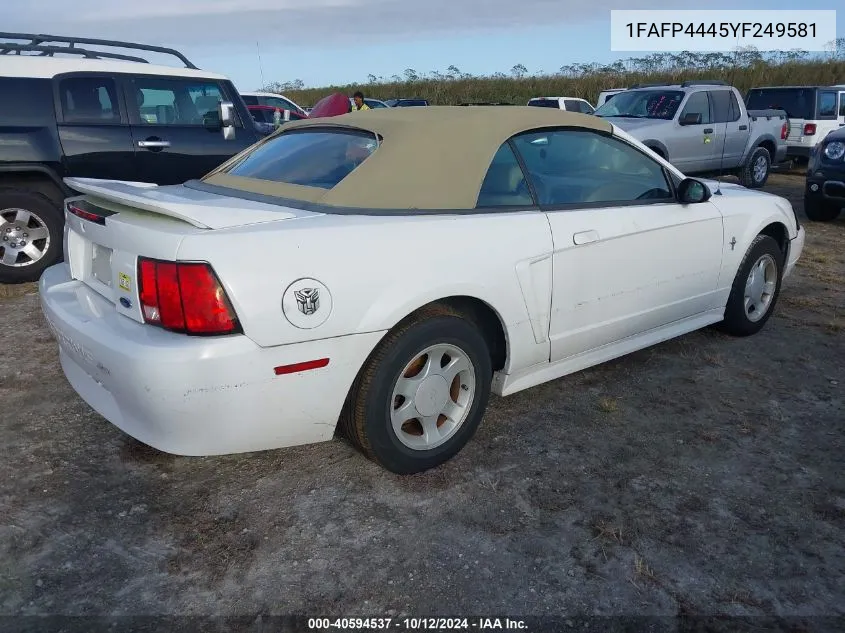 2000 Ford Mustang VIN: 1FAFP4445YF249581 Lot: 40594537