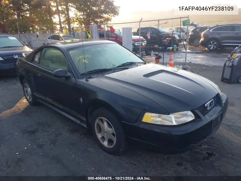 2000 Ford Mustang VIN: 1FAFP4046YF238109 Lot: 40656475