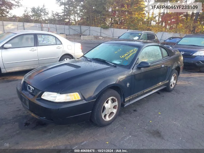 2000 Ford Mustang VIN: 1FAFP4046YF238109 Lot: 40656475