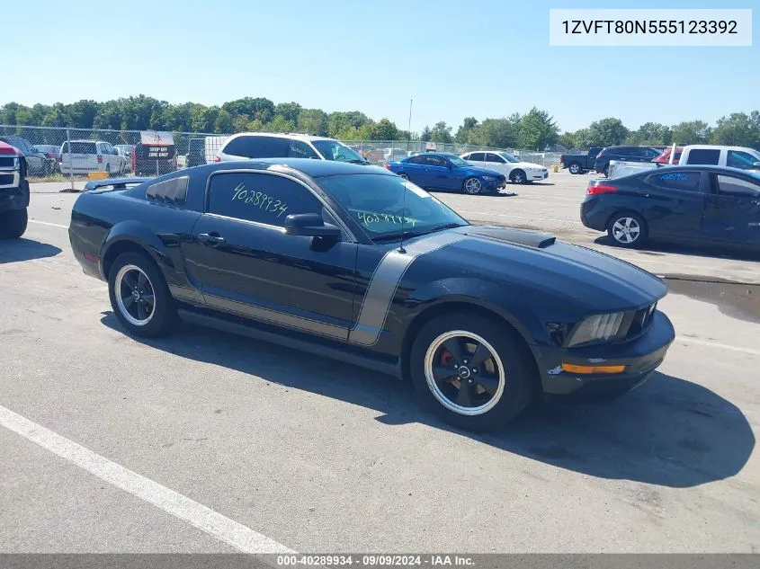 2005 Ford Mustang V6 Deluxe/V6 Premium VIN: 1ZVFT80N555123392 Lot: 40289934