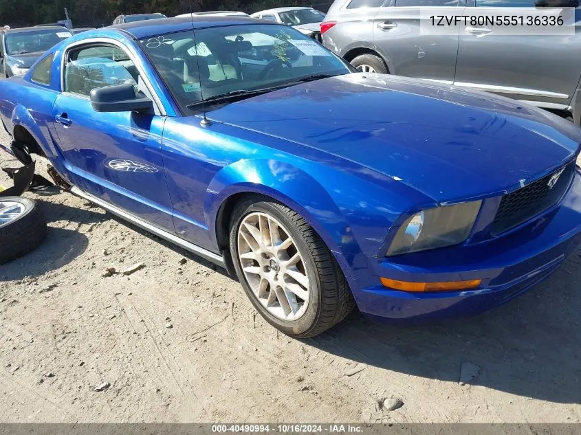 2005 Ford Mustang V6 Deluxe/V6 Premium VIN: 1ZVFT80N555136336 Lot: 40490994