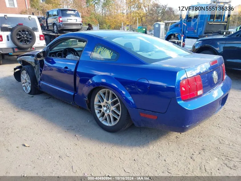 2005 Ford Mustang V6 Deluxe/V6 Premium VIN: 1ZVFT80N555136336 Lot: 40490994