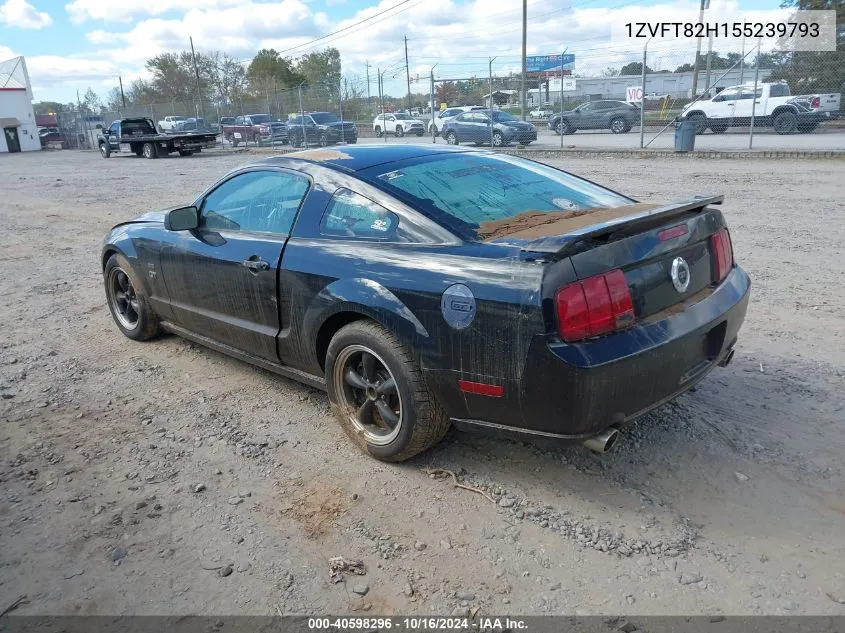 2005 Ford Mustang Gt Deluxe/Gt Premium VIN: 1ZVFT82H155239793 Lot: 40598296