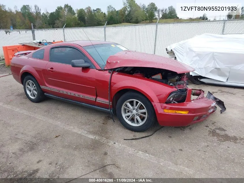 2005 Ford Mustang V6 Deluxe/V6 Premium VIN: 1ZVFT80N955201933 Lot: 40816285