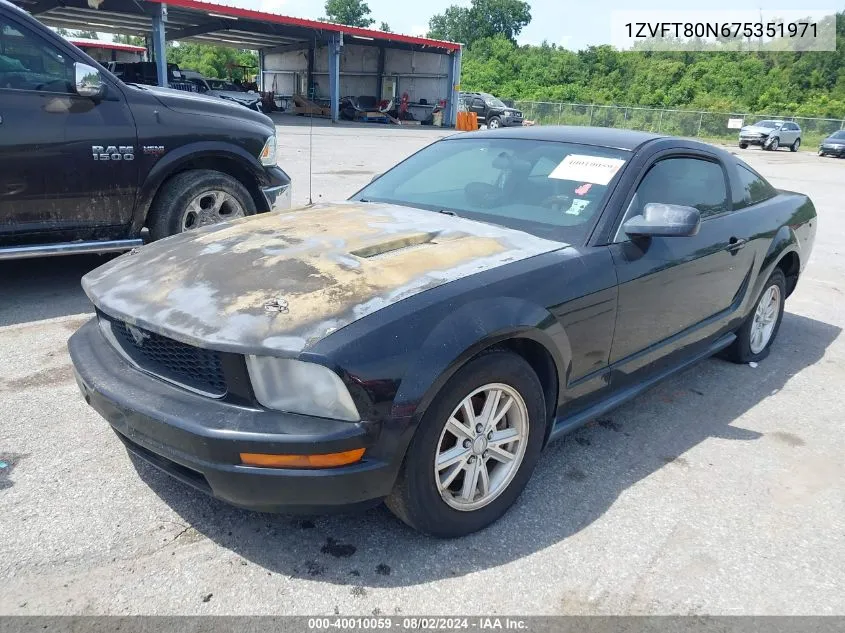 2007 Ford Mustang V6 Deluxe/V6 Premium VIN: 1ZVFT80N675351971 Lot: 40010059