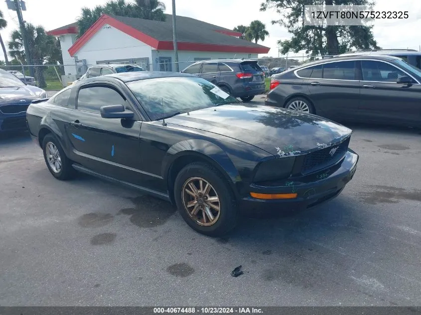 2007 Ford Mustang V6 Deluxe/V6 Premium VIN: 1ZVFT80N575232325 Lot: 40674488