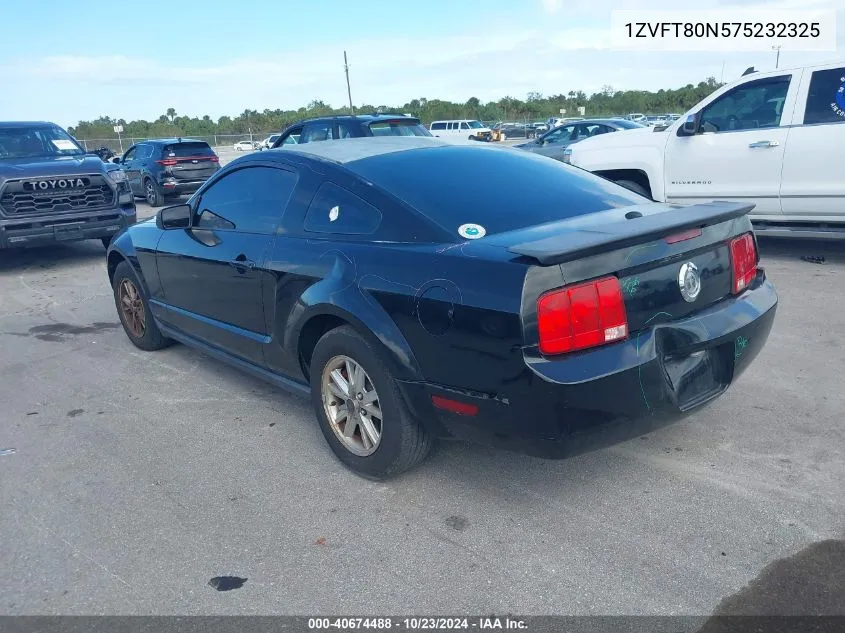 2007 Ford Mustang V6 Deluxe/V6 Premium VIN: 1ZVFT80N575232325 Lot: 40674488