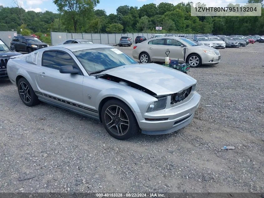 2009 Ford Mustang V6/V6 Premium VIN: 1ZVHT80N795113204 Lot: 40153328