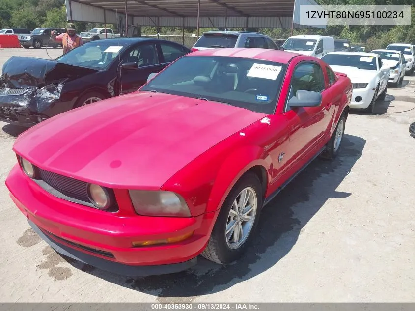 2009 Ford Mustang V6/V6 Premium VIN: 1ZVHT80N695100234 Lot: 40353930