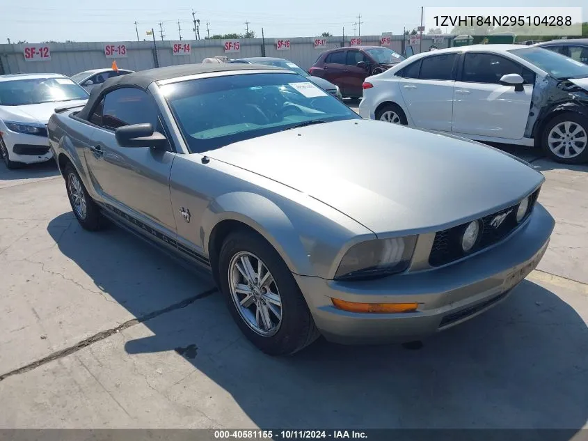 2009 Ford Mustang V6 Premium VIN: 1ZVHT84N295104288 Lot: 40581155