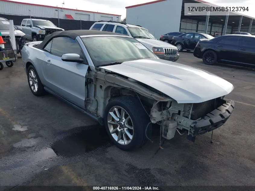 2011 Ford Mustang V6 Premium VIN: 1ZVBP8EM5B5123794 Lot: 40716926