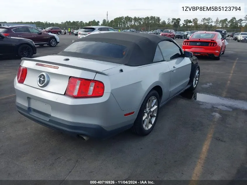 2011 Ford Mustang V6 Premium VIN: 1ZVBP8EM5B5123794 Lot: 40716926