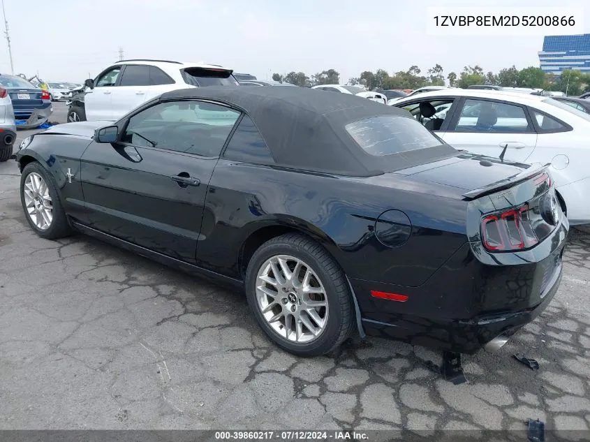 2013 Ford Mustang V6 Premium VIN: 1ZVBP8EM2D5200866 Lot: 39860217