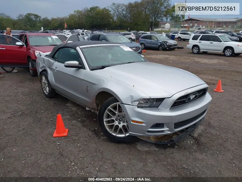 2013 Ford Mustang VIN: 1ZVBP8EM7D5212561 Lot: 40402983