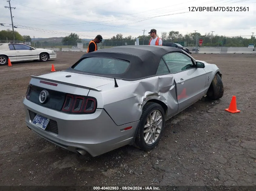 2013 Ford Mustang VIN: 1ZVBP8EM7D5212561 Lot: 40402983