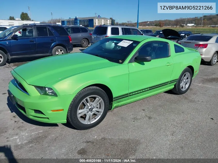 2013 Ford Mustang V6 VIN: 1ZVBP8AM9D5221266 Lot: 40820168