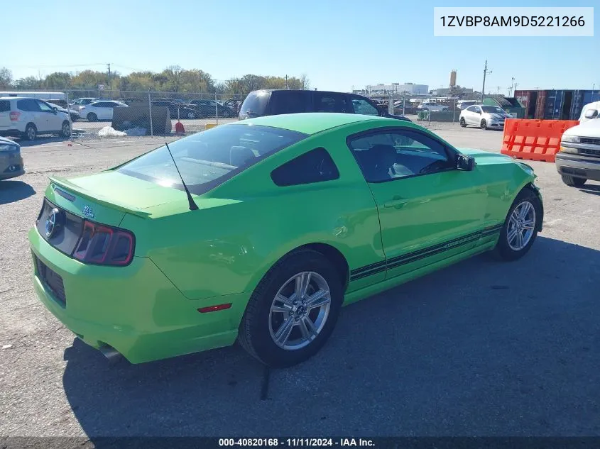 2013 Ford Mustang V6 VIN: 1ZVBP8AM9D5221266 Lot: 40820168