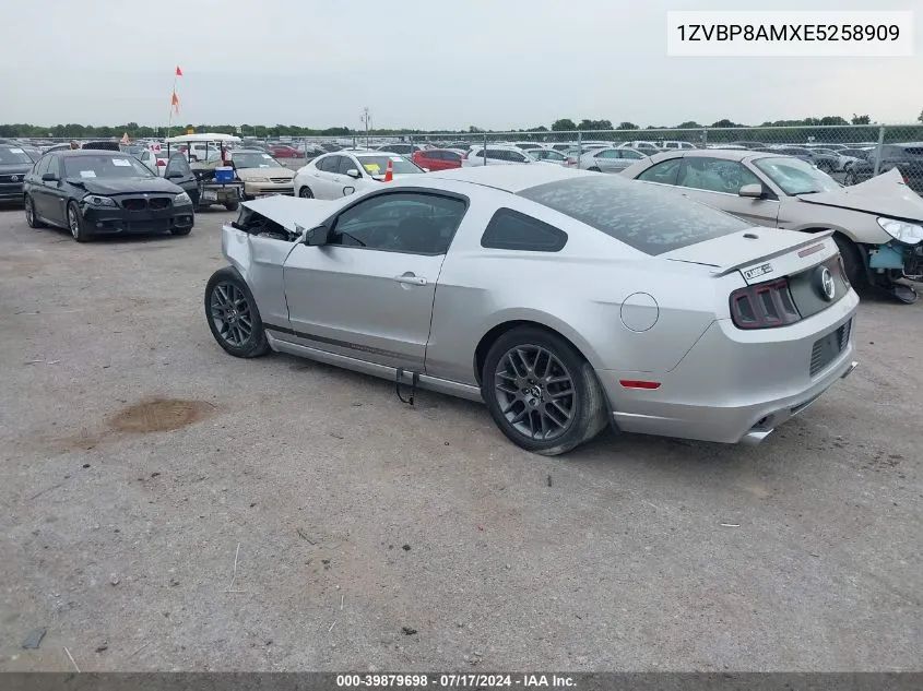 2014 Ford Mustang V6 Premium VIN: 1ZVBP8AMXE5258909 Lot: 39879698