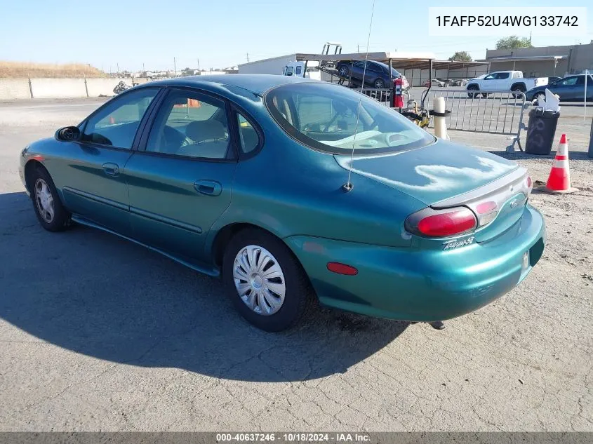 1998 Ford Taurus Lx/Se VIN: 1FAFP52U4WG133742 Lot: 40637246