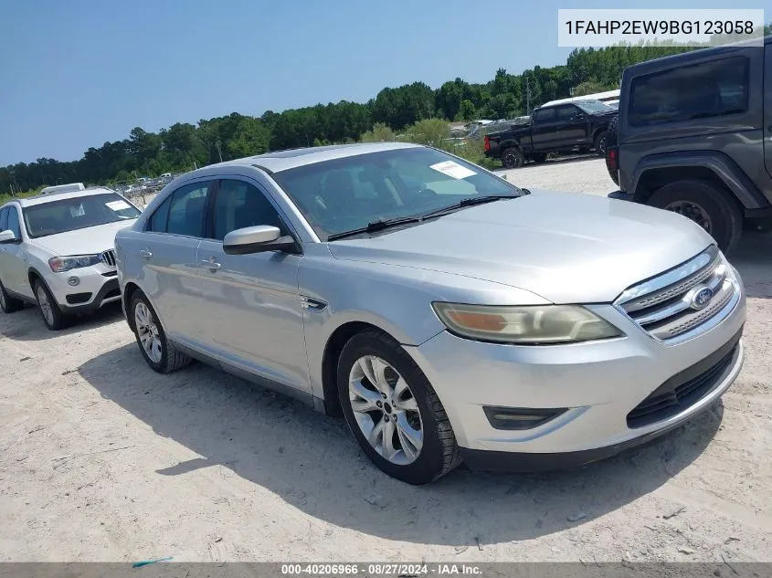 2011 Ford Taurus Sel VIN: 1FAHP2EW9BG123058 Lot: 40206966